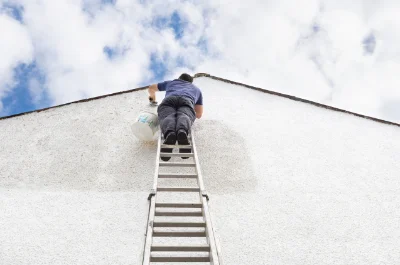 Peinture extérieure à Mondilhan — façades et ravalement